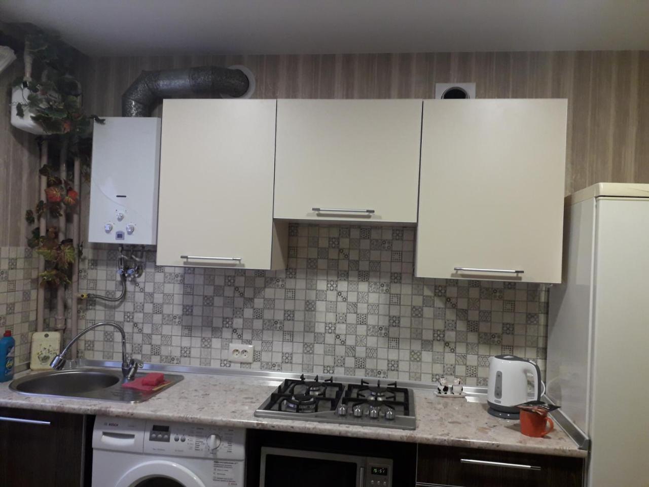 Apartment 30 M2 On Sergei Esenin 11 Kharkiv Exterior photo